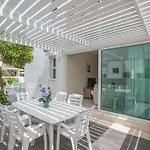 Apartment Merab Holidays Castalia 62 *