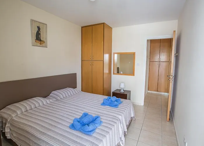 Merab Holidays Castalia 62 *